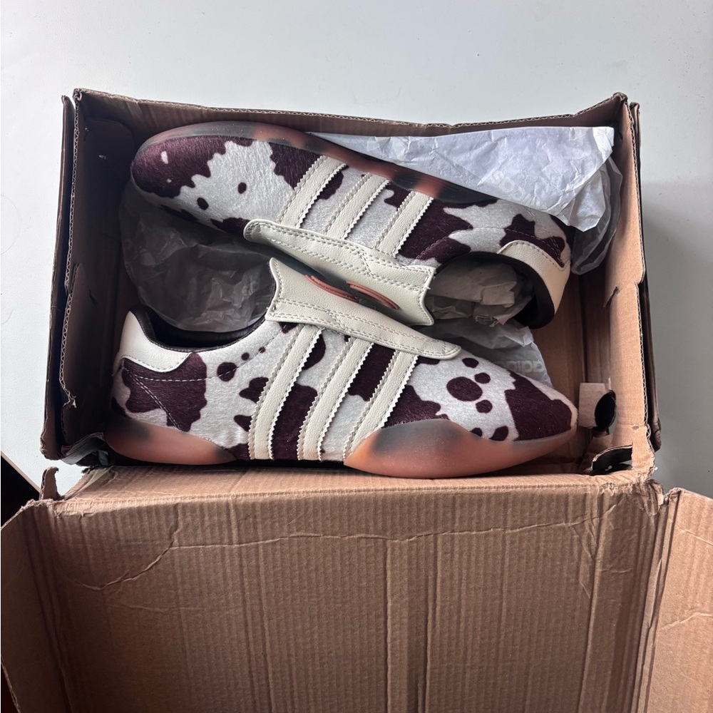 Adidas Black and White Taekwondo mei Shoes